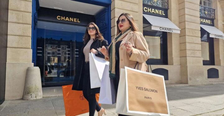 Paris: Personal Shopper Experience With Fashion Expert - Experience Highlights