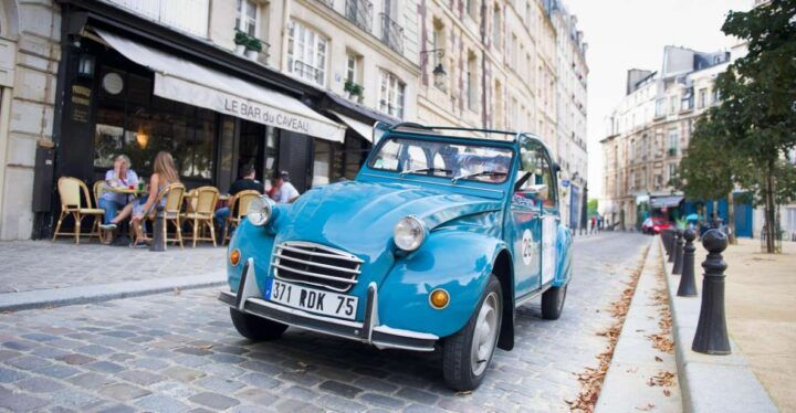 Paris: Private Sightseeing Tour in Citroën 2CV - Experience Highlights