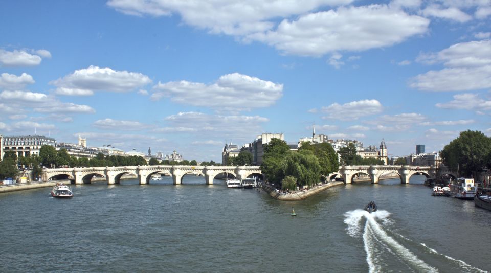 Paris: Private Walking Tour With Guillaume, Your Local Guide - Activity Description