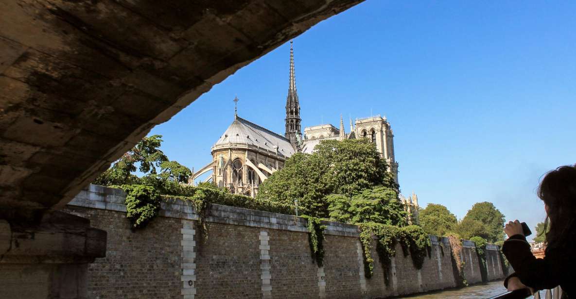 Paris: Seine River and Canal Saint-Martin Cruise - Experience Description