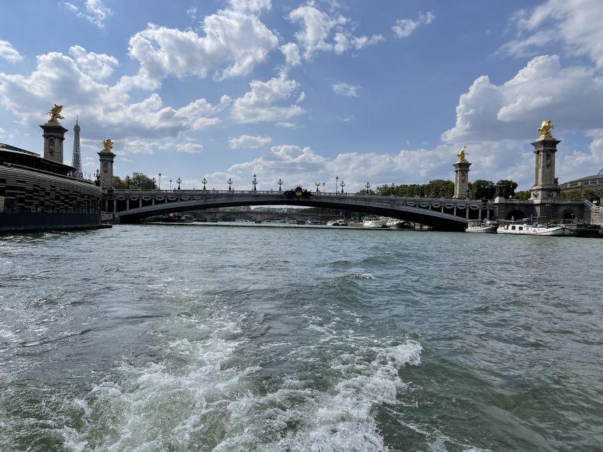 Paris: Seine River Private Cruise - Experience Highlights