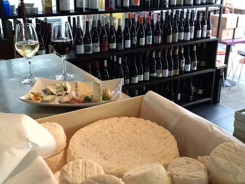 Paris: Small-Group Cheese and Wine Tasting in Le Marais - Activity Description