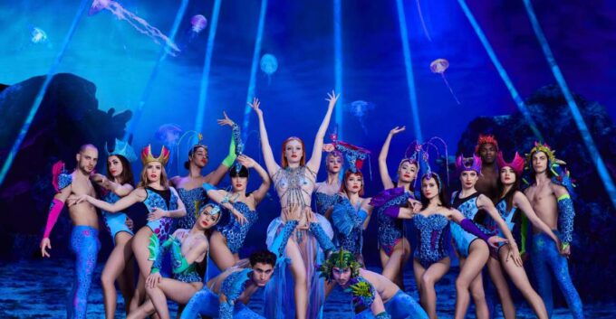 Paris: VIP Dinner and Cabaret Show at Paradis Latin - Full Experience Description