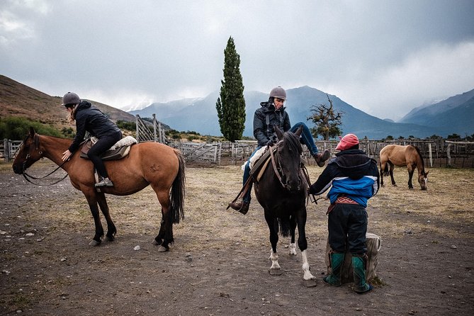 Patagonian Ranch: Nibepo Aike Adventure With Horseback Riding - Inclusions and Experiences