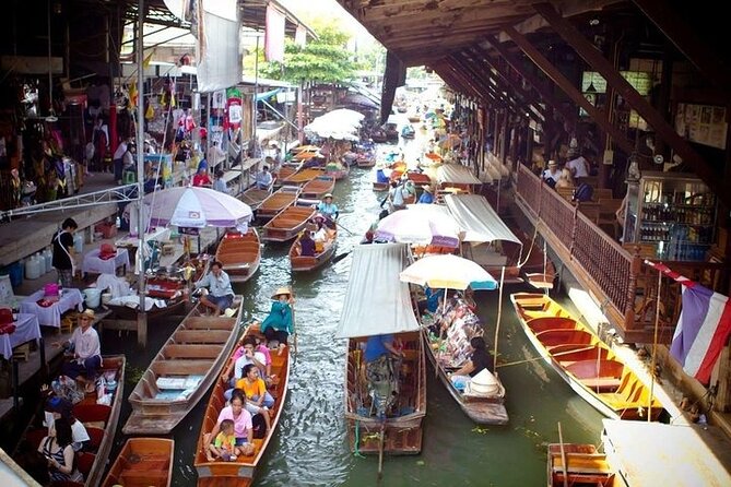 Pattaya Floating Market Guided Tour With Transfer - Group Size Limit