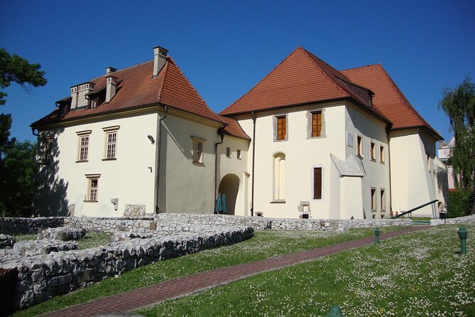 Pearls of Wieliczka - Walking Tour - Duration