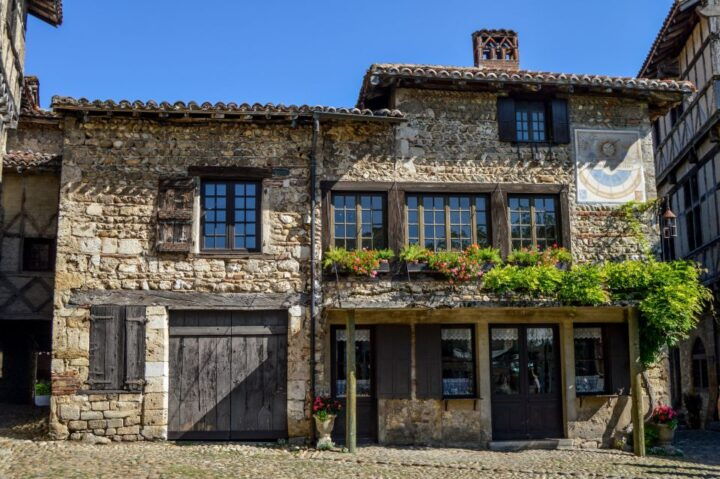 Pérouges : Medieval Village Private Guided Tour - Experience Highlights