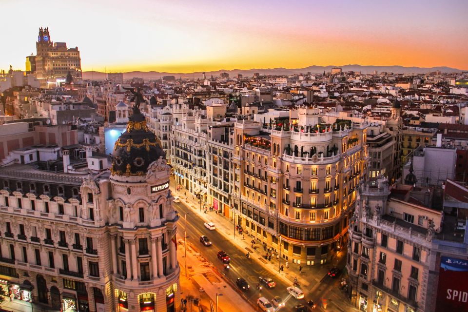 Photo Tour: Barcelona Gothic Quarter - Insider Tips for Photographers