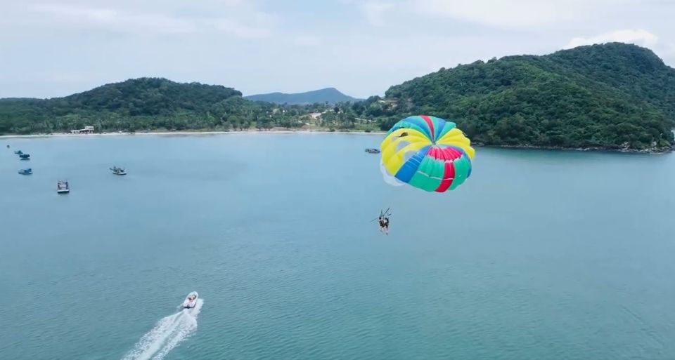 Phu Quoc: Explore 3 Islands & Exciting Parasailing Combo - Island Hopping Experience