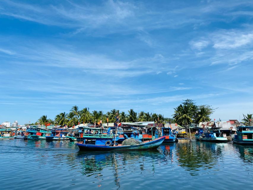 Phu Quoc Fisherman Life Insider - Tour Guide Team