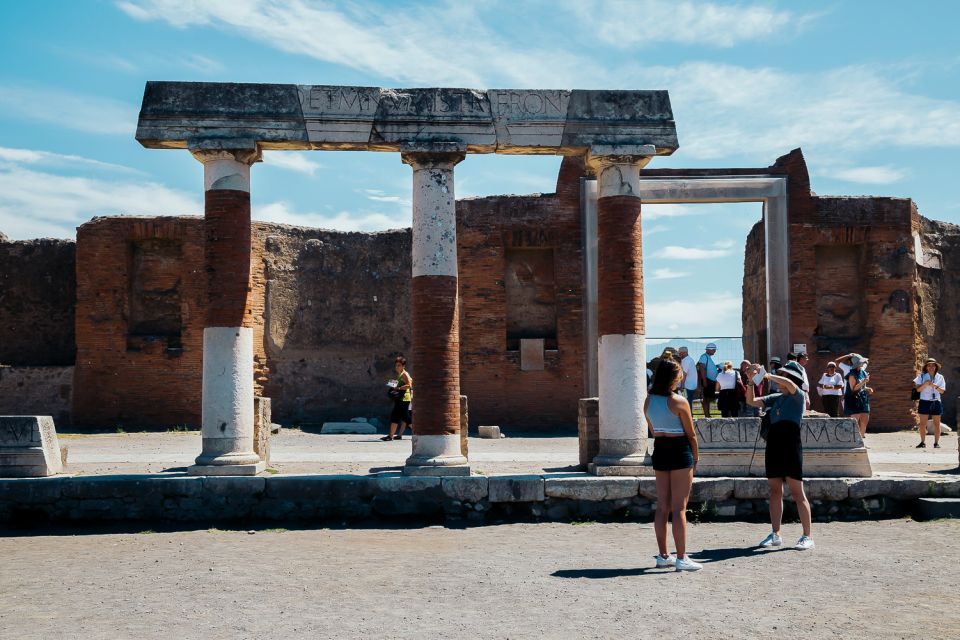 Pompeii, Amalfi, Ravello Day Tour With Private Transfer - Multilingual Support and Pickup Locations