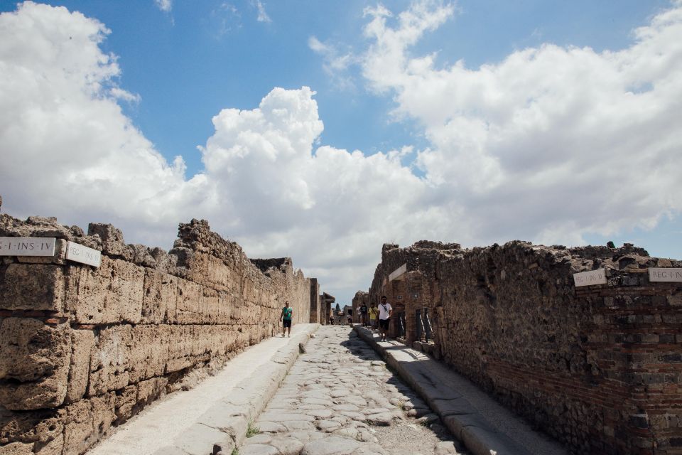 Pompeii and Sorrento Private Tour From Rome - Itinerary