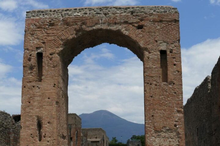 Pompeii Private 5 Hours Tour From Sorrento - Experience