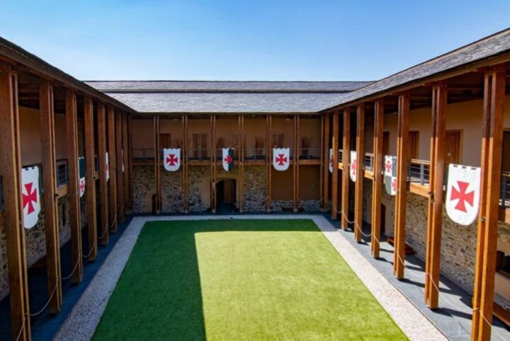 Ponferrada: Castle of the Templars Entry and Guided Tour - Guided Tour Highlights