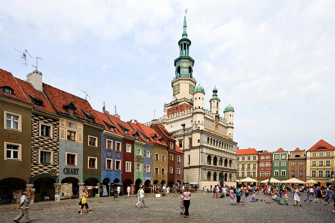 Poznan Old Town and Citadel Park Private Walking Tour - Pickup Location and Duration