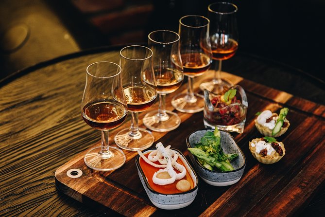 Premium Whisky Tasting and Food Pairing in Gdańsk - Logistics