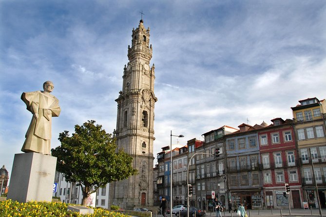 Private 4 Hours Tour of the "Main Monuments" in Oporto - Booking Information