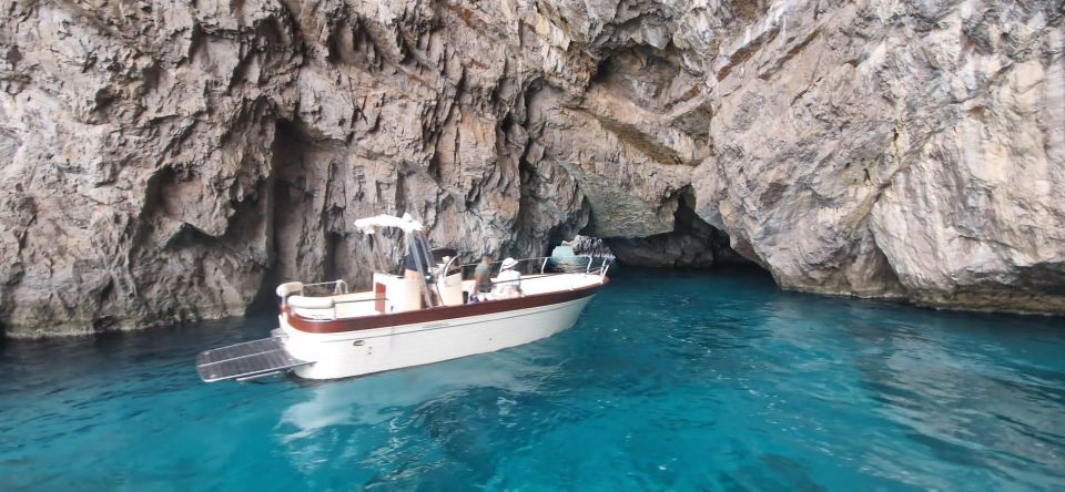 Private Boat Tour From Sorrento to Capri - Languages and Group Size