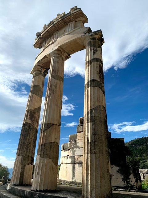 Private Day Trip to Delphi and Arachova From Athens - Itinerary Overview