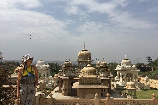 Private Full-Day Sightseeing Tour of Jaipur With Optional Guide - Pickup Services