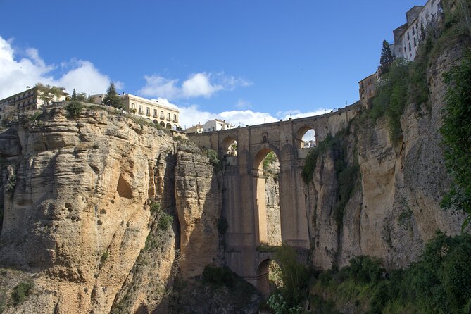 Private Full Day Tour to Ronda and Setenil De Las Bodegas From Cadiz - Itinerary Overview