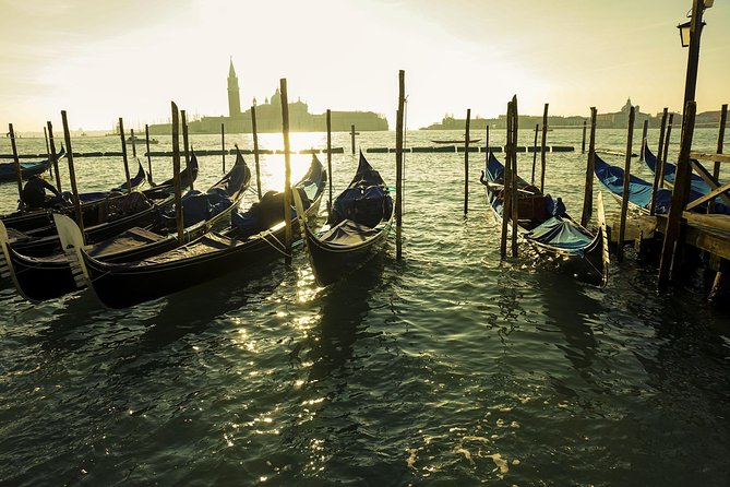 Private Gondola Serenade With Music - Logistics