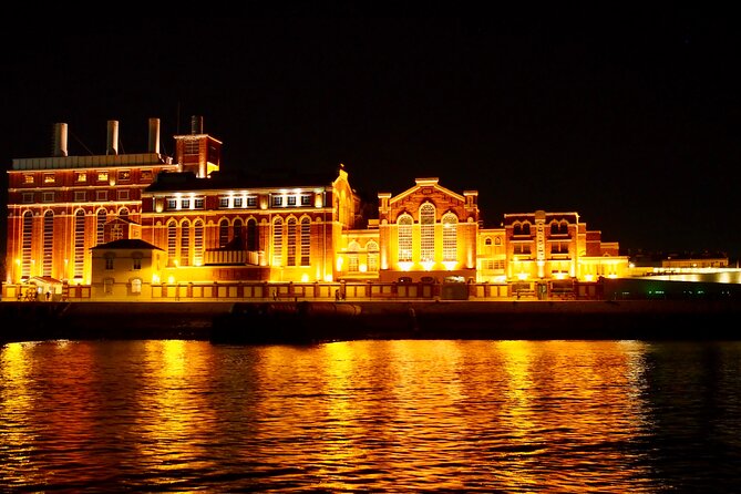 Private Lisboa by Night Sailing Tour - Itinerary and Highlights