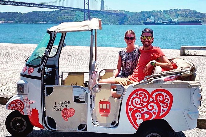 Private Lisbon Tuktuk Tour 1: 30h - Inclusions and Insurance