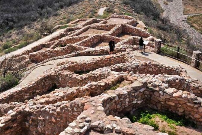 Private Montezuma Castle - Tuzigoot National Mont. in Luxury Car - Inclusions and Logistics