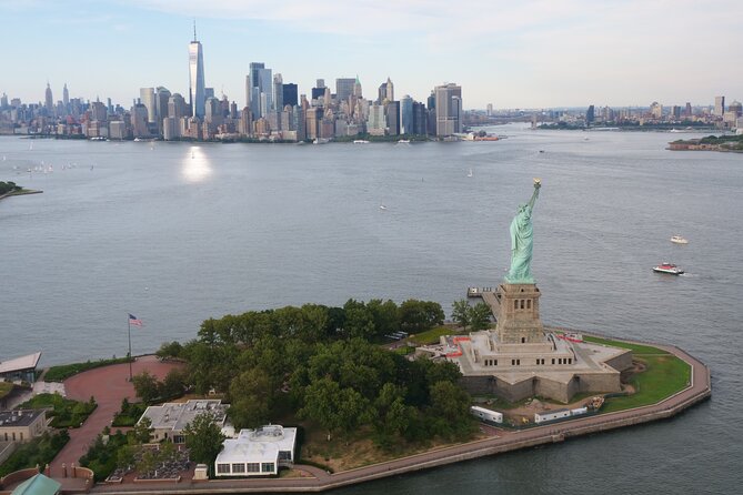 Private NYC Helicopter Tour From Westchester for 2-6 People - Inclusions