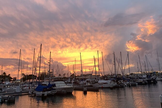 Private Sunset Boat Cruise in Waikiki Honolulu - Inclusions