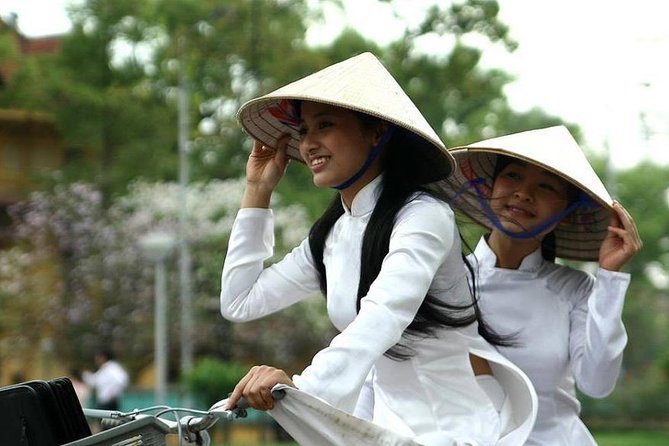 Private Tour: Hanoi City Full-Day Tour With Train Street Visit - Itinerary Details