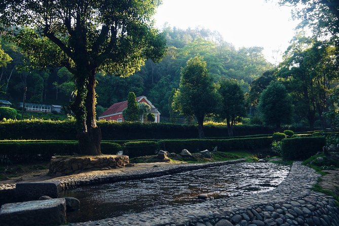 Private Tour of Godawari Botanical Garden Including Lunch - Lunch Inclusions