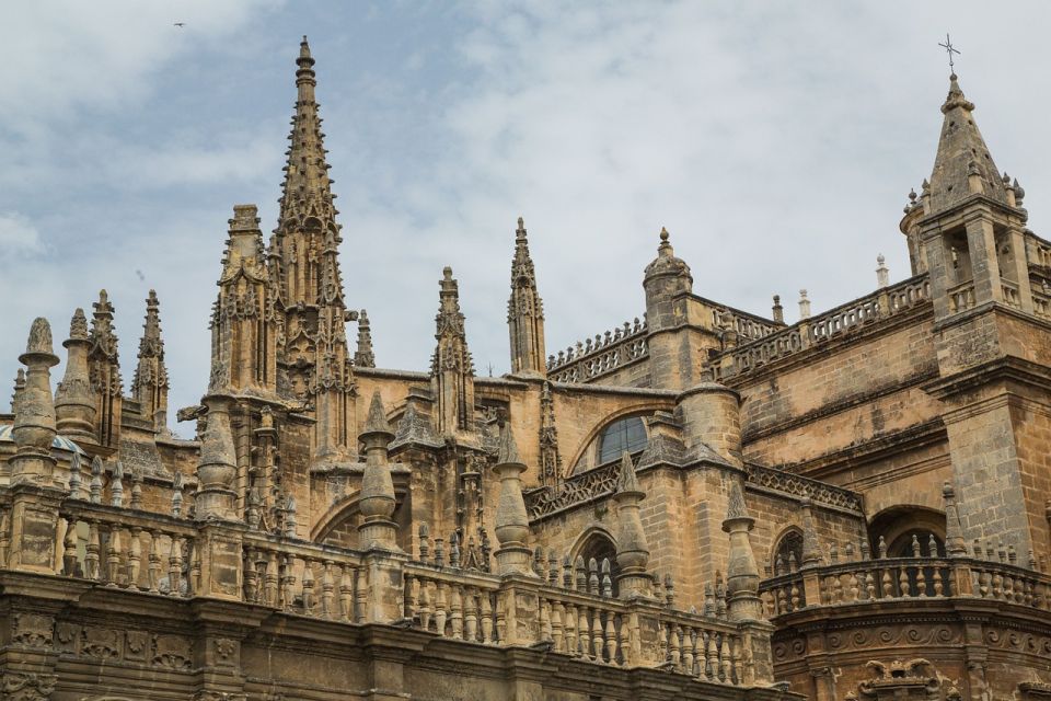 Private Tour of SevilleJewish Quarter and Plaza España - Experience Highlights