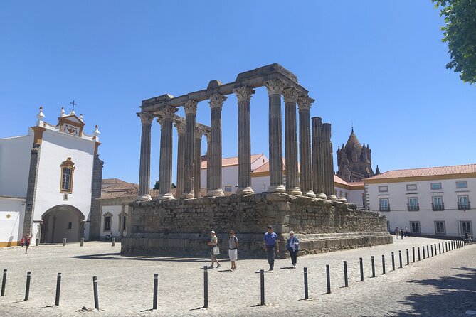 Private Tour to Évora With Wine Tasting - Wine Tasting Experience