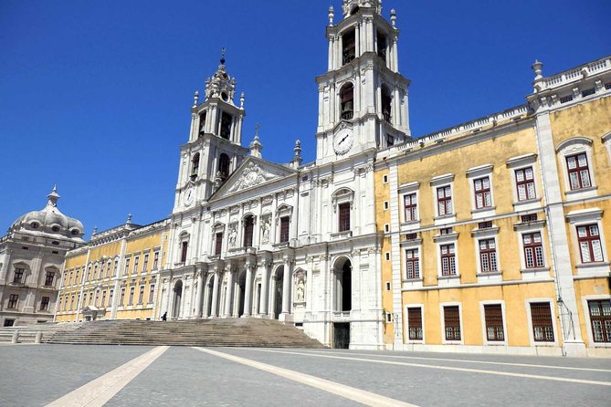 Private Tour to Queluz and Mafra Palaces and Ericeira Surf Coast - Itinerary Overview