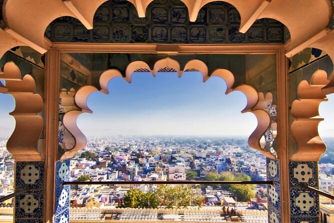 Private Udaipur Sightseeing Tour by Tuk-Tuk or Car With Driver - Tour Inclusions and Exclusions