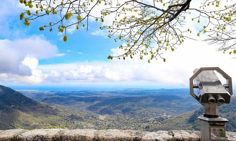 Provencal Countryside, Medieval Village & Lake Private Tour - Experience Highlights