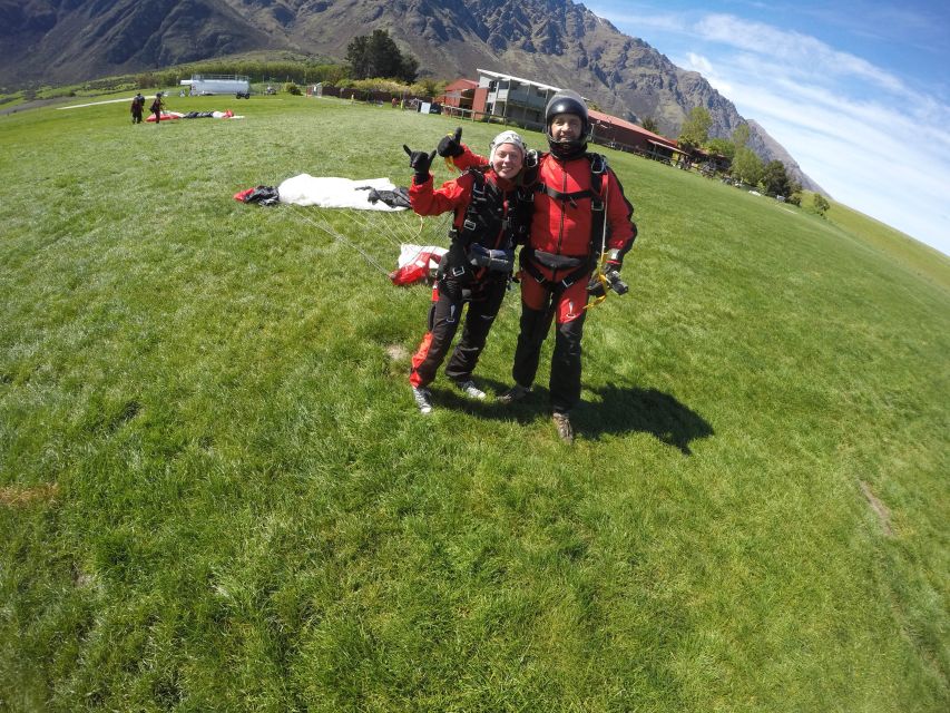 Queenstown: Tandem Skydive From 9,000, 12,000 or 15,000 Feet - Skydiving Heights Available