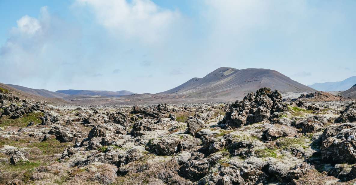 Reykjavik: Guided Tour to Volcano and Reykjanes Geopark - Experience Highlights
