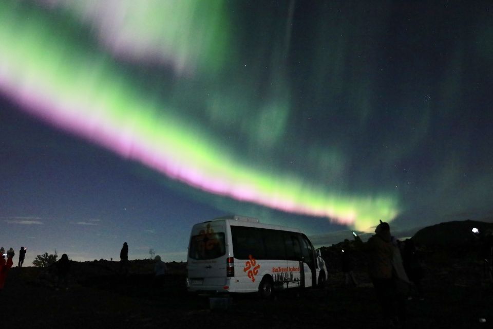 Reykjavik: Northern Lights Photo Tour & Aurora Center Ticket - Experience Highlights