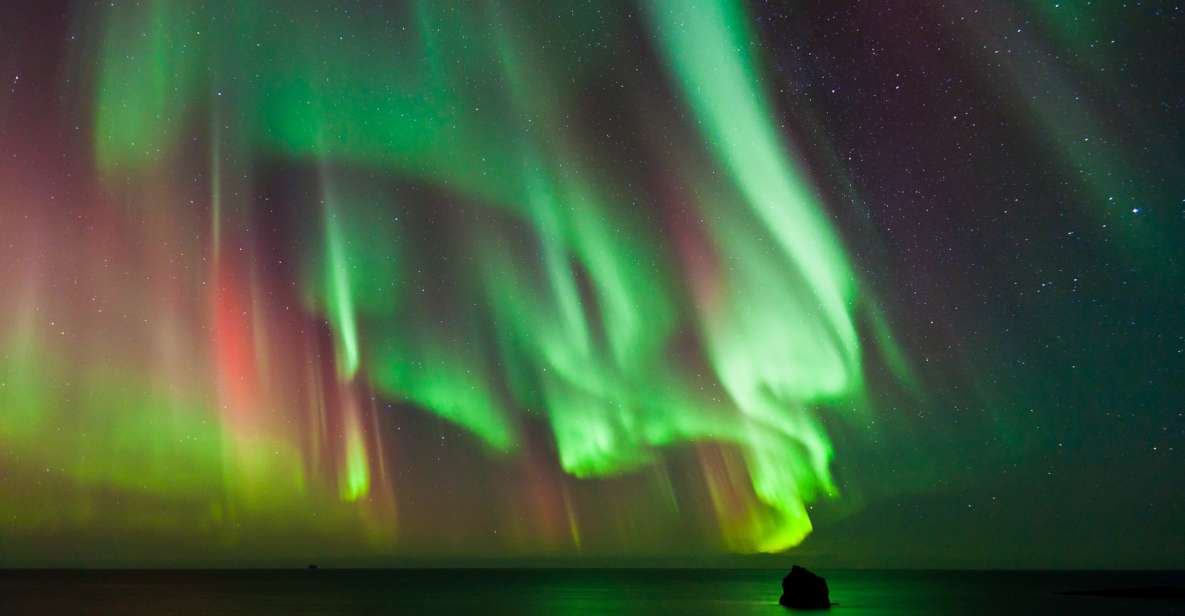 Reykjavik: Premium Northern Lights Tour With Free Photos - Northern Lights Experience