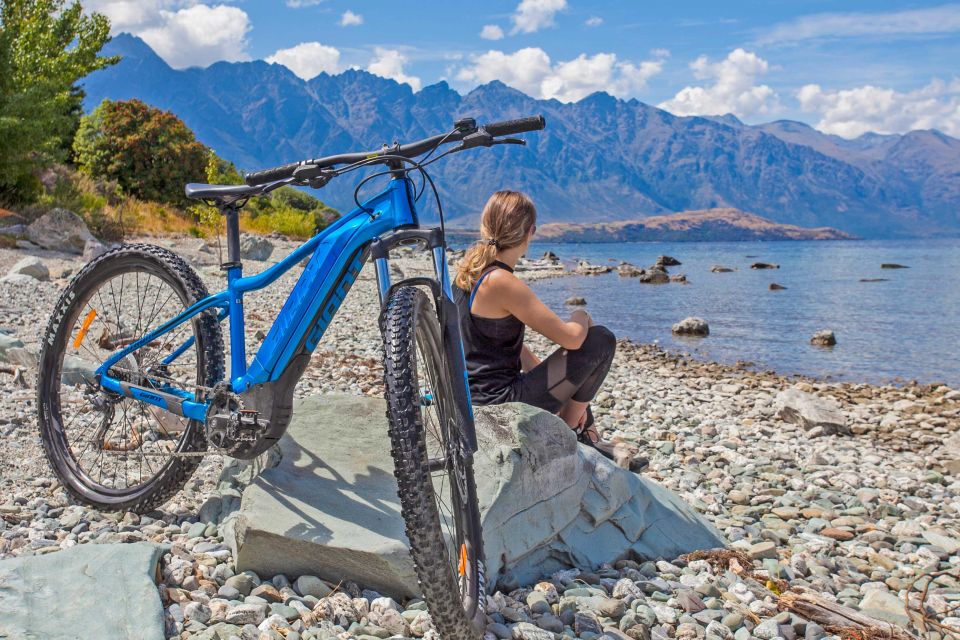 Ride to Riches: Arrowtown to Queenstown With Shuttle - Tour Description