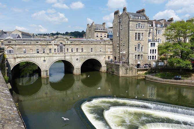 Roman Bath and Cotswolds Walking Tour of London - Meeting Point and Time