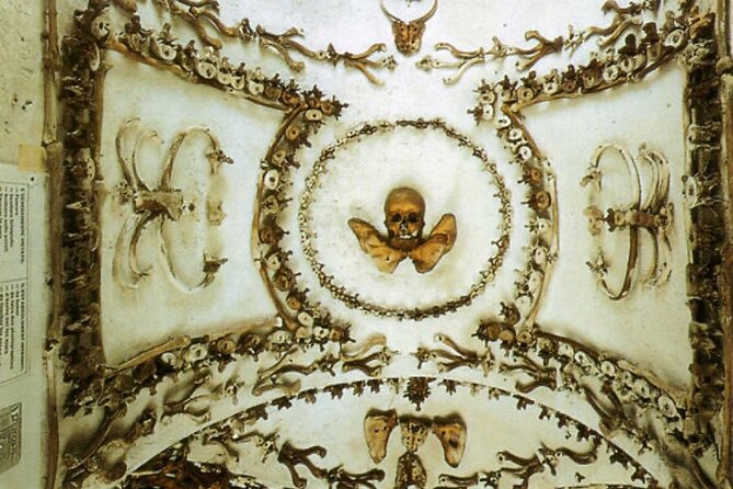 Rome Catacombs Capuchin Crypts With Rome City Semi Pvt Tour - Tour Confirmation and Accessibility