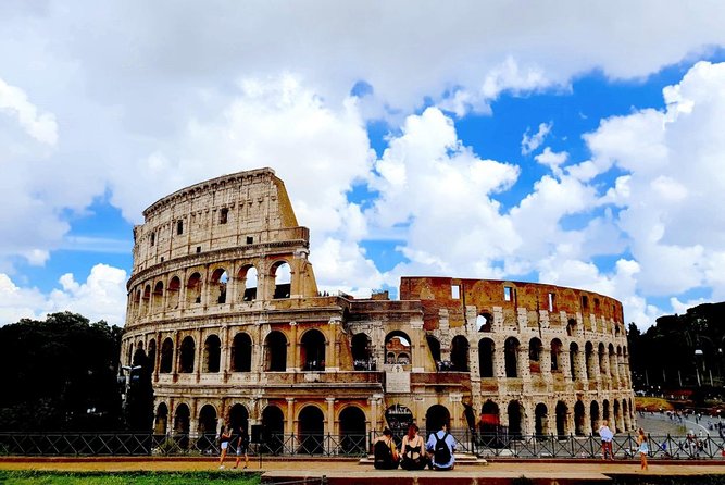 Rome: Colosseum, Roman Forum & Trajans Market Exterior Tour - Meeting Point Details