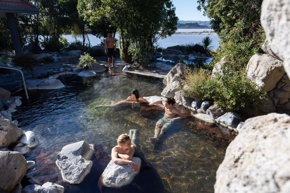 Rotorua Lake: Deluxe Lake Spa Geothermal Hot Spring Bathing - Experience Details