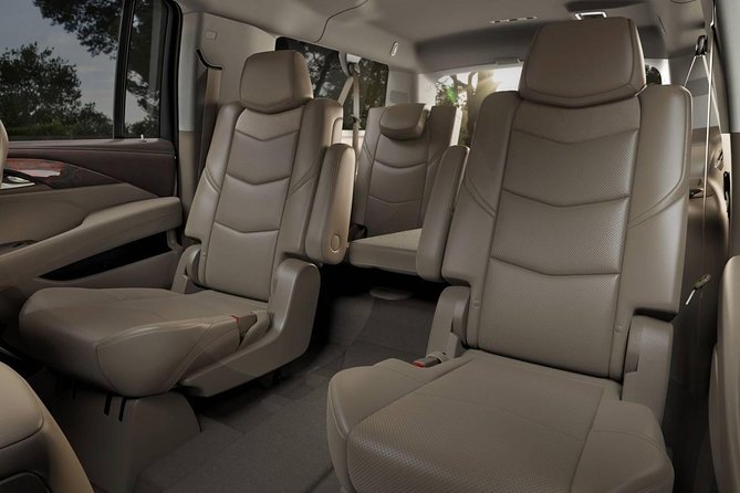 Roundtrip Private Transfer Las Vegas by Luxury SUV Cadillac Escalade up to 5 Pax - Meeting And Pickup