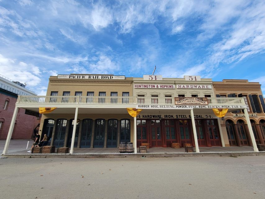 Sacramento: Gold Rush & Ghosts SmartPhone App Walking Tour - Experience Highlights