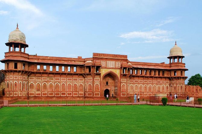 Same Day Agra Tour With Lunch and Entrance - Lunch Inclusions